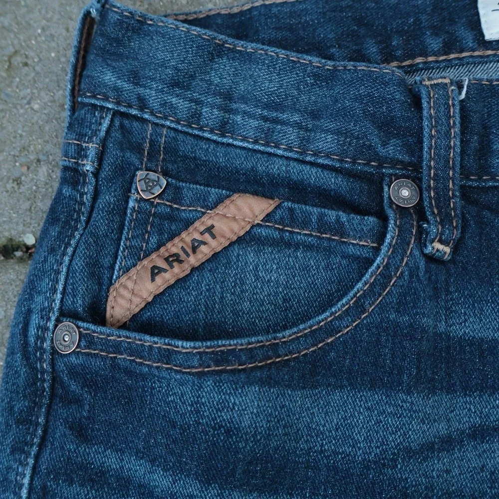 Ariat M5 Blue Jeans Men's 30x34 Coltrane Straight Fit Straight Leg Med Wash EUC - Picture 5 of 11